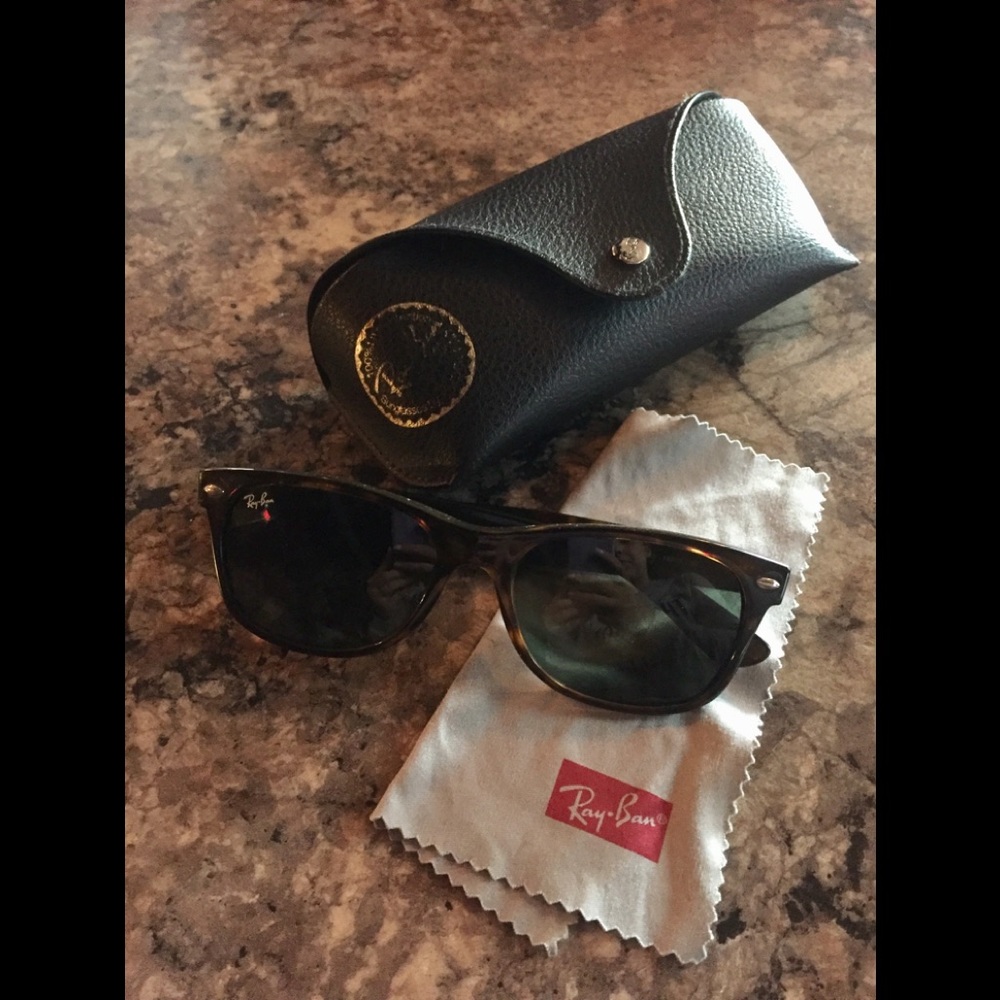 Ray-Ban // Wayfarer